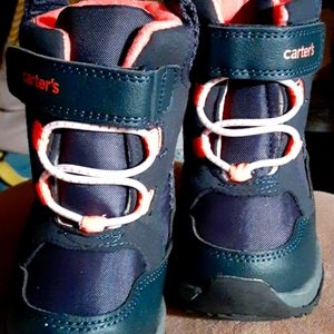 Child's Snowboots Size 5